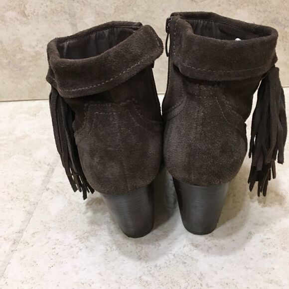 SBICCA WYNONNA SUEDE LEATHER‎ ANKLE BOOTS WITH FRINGE IN BROWN - Picture 5 of 9